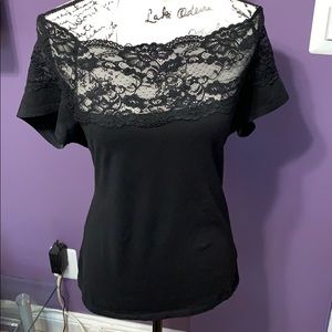 Black off-shoulder knit top 👚